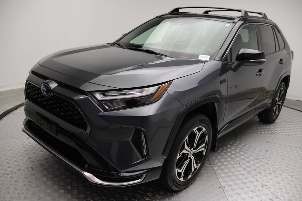 Used 2023 Toyota RAV4 XSE w/ Weather Package AWD/4WD image 2