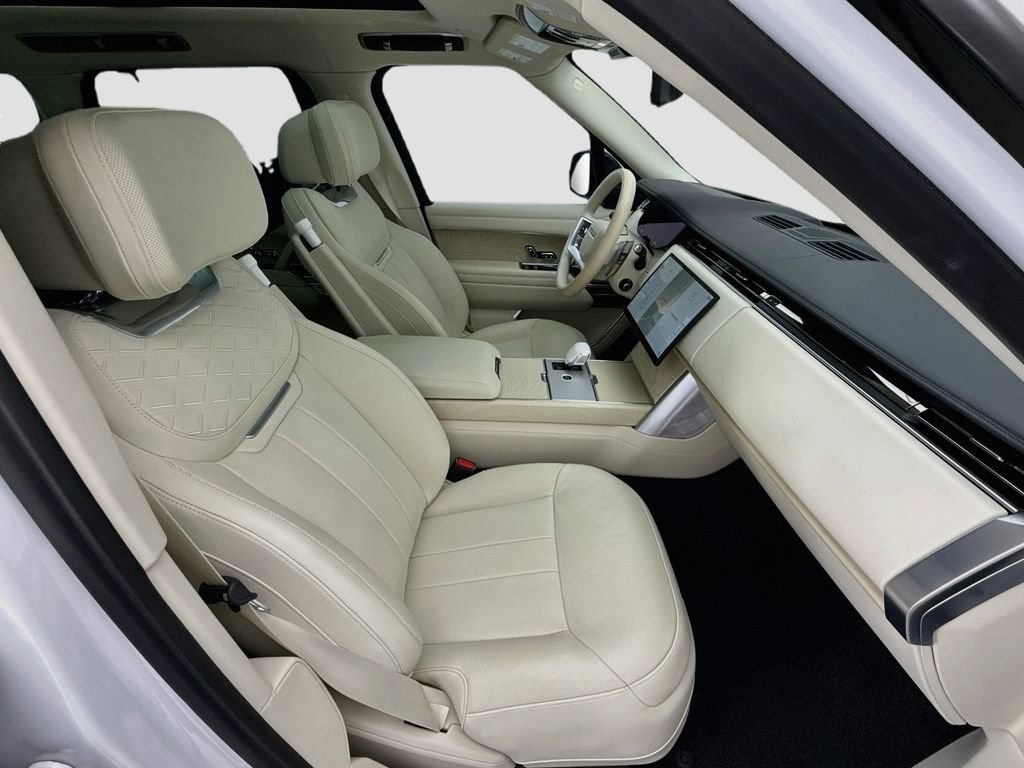 Used 2024 Land Rover Range Rover SV AWD/4WD image 19
