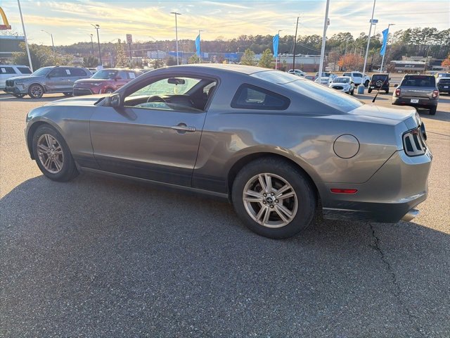 Used 2014 Ford Mustang Coupe image 3