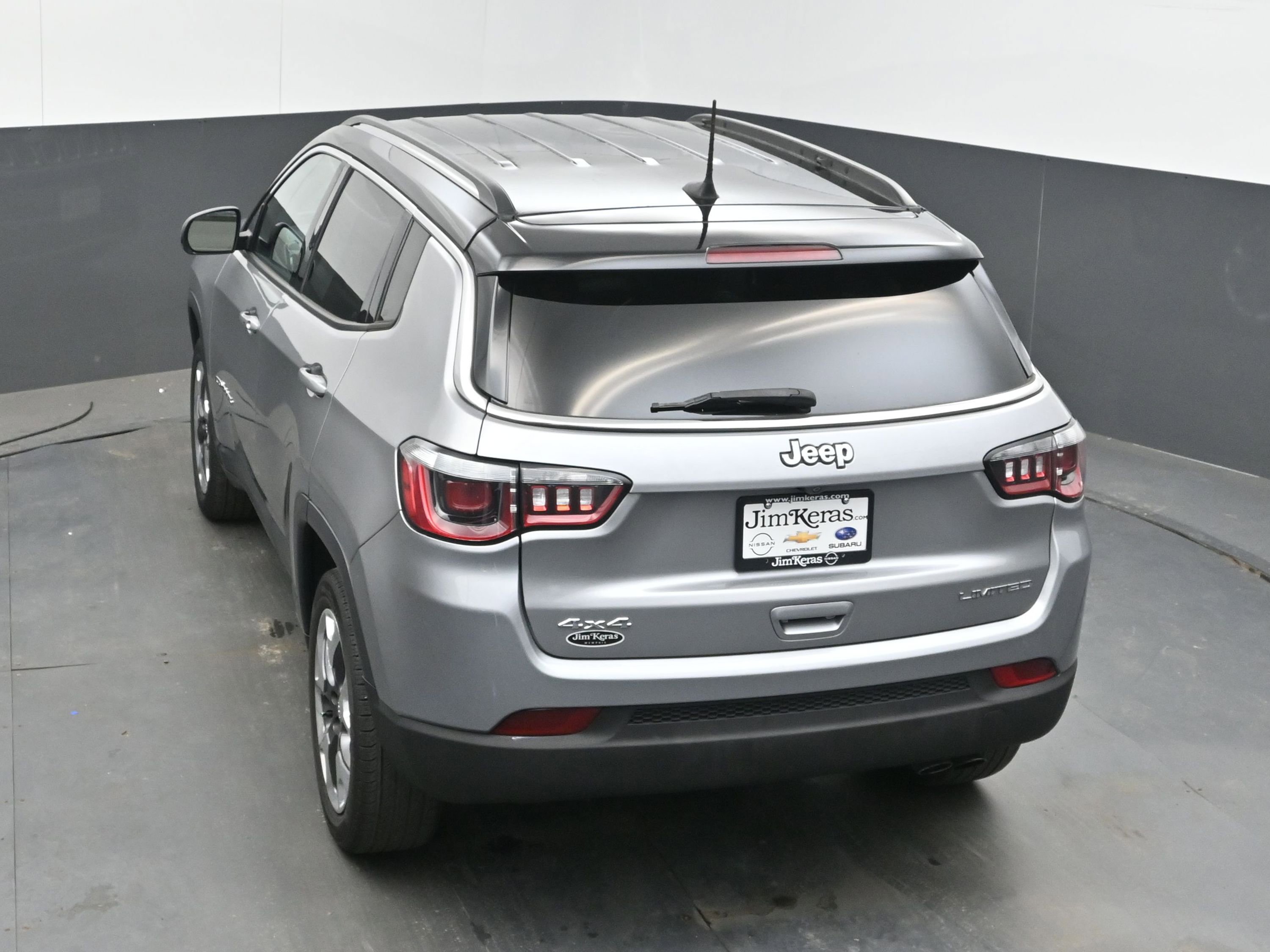 Used 2019 Jeep Compass Limited image 34