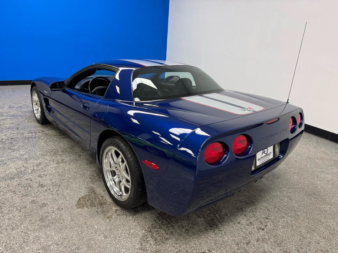 Used 2004 Chevrolet Corvette Z06 w/ Z06 Preferred Equipment Group RWD image 12
