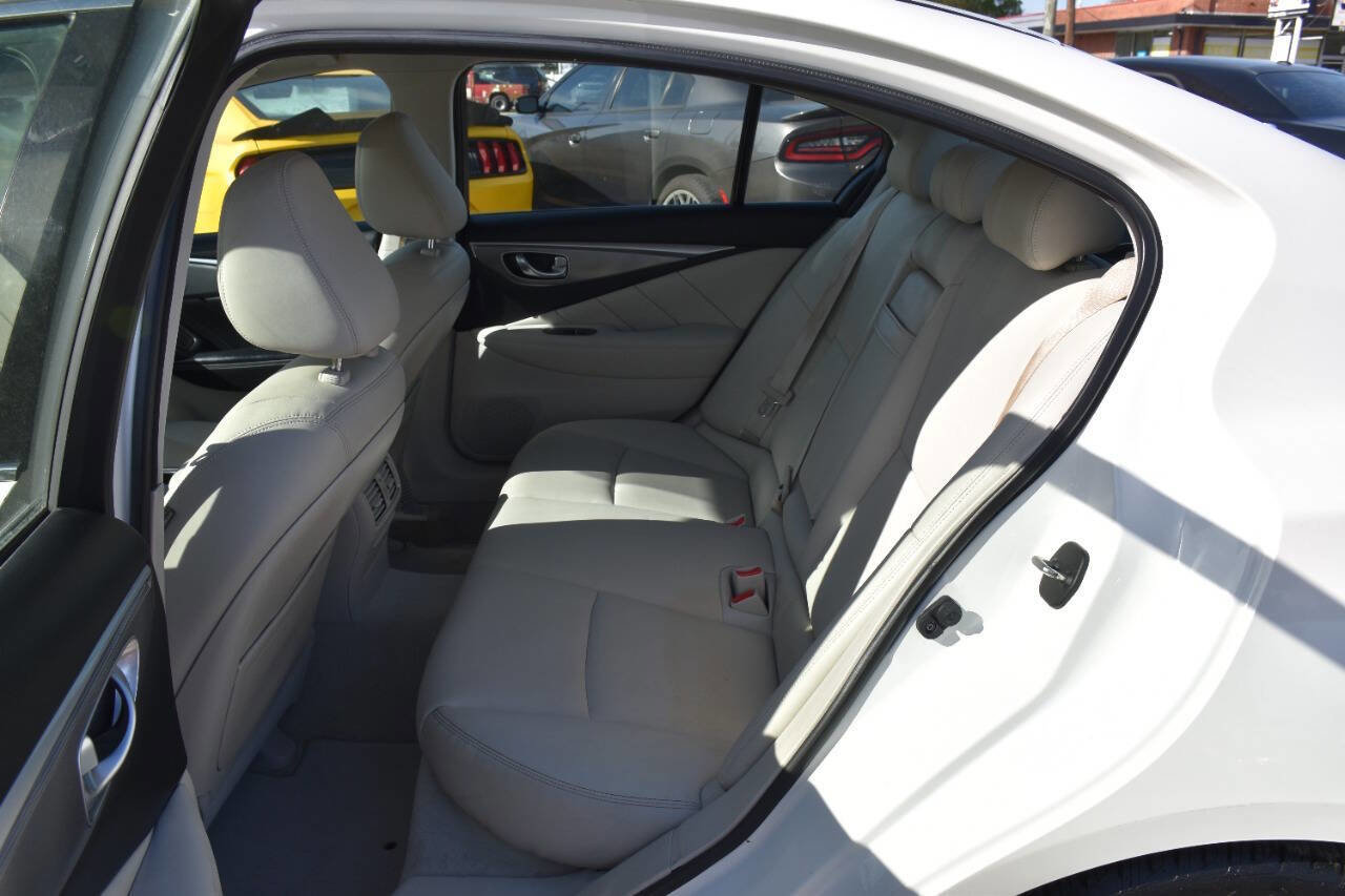Used 2015 INFINITI Q50 Premium w/ Navigation Package AWD/4WD image 15