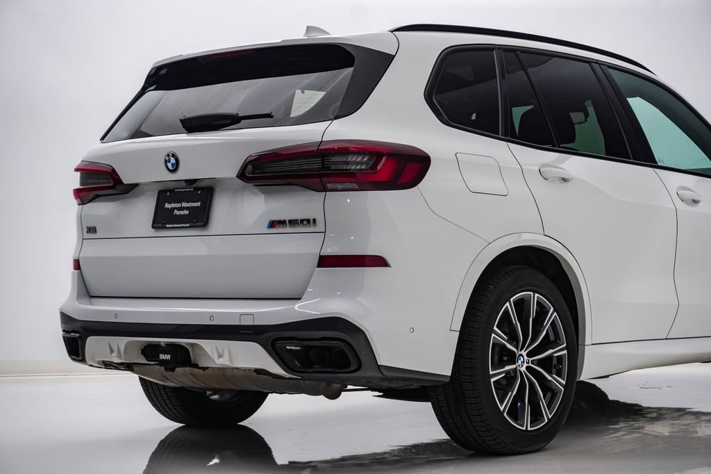 Used 2021 BMW X5 M50i w/ Executive Package AWD/4WD image 12