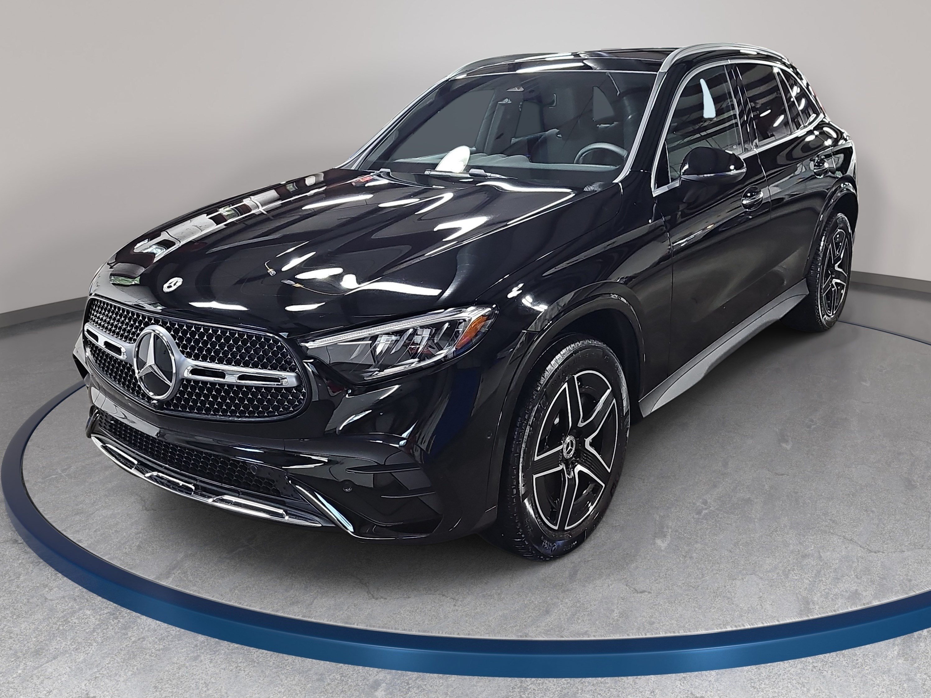 Used 2026 Mercedes-Benz GLC 300 video 1
