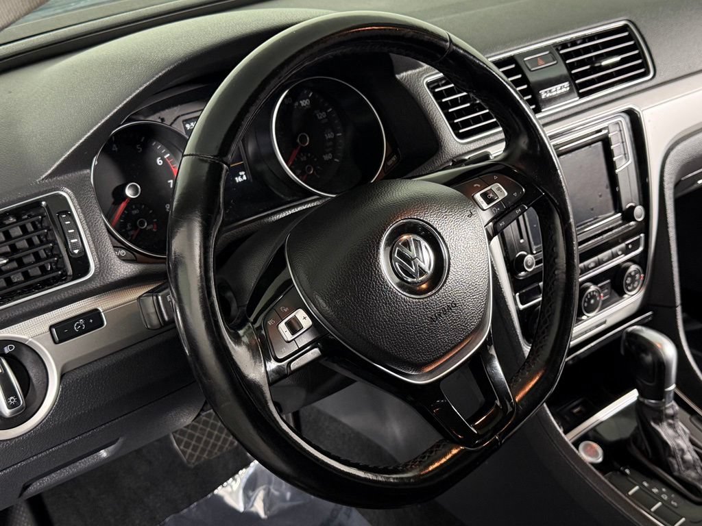 Used 2019 Volkswagen Passat 2.0T Wolfsburg FWD image 12