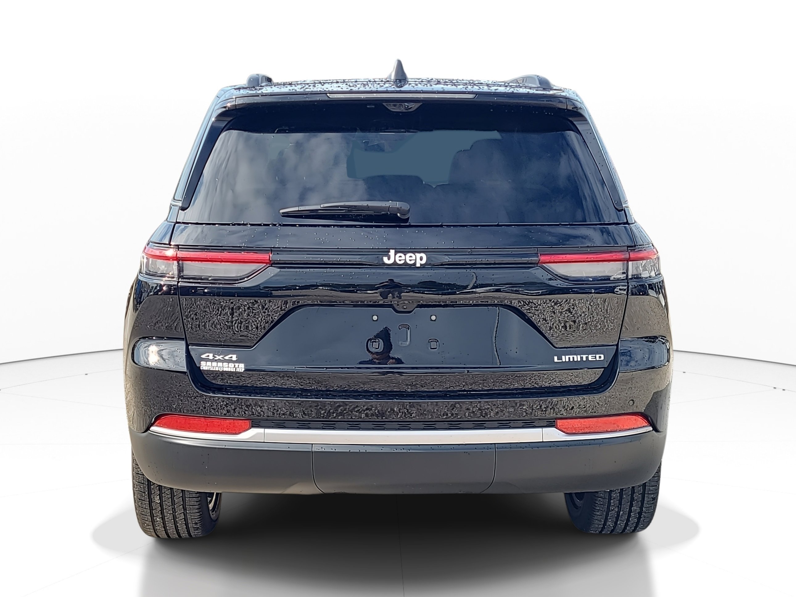 New 2026 Jeep Grand Cherokee Limited w/ Luxury Tech Group II AWD/4WD image 4