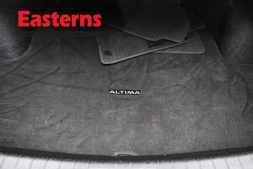 Used 2024 Nissan Altima 2.5 SR FWD image 9