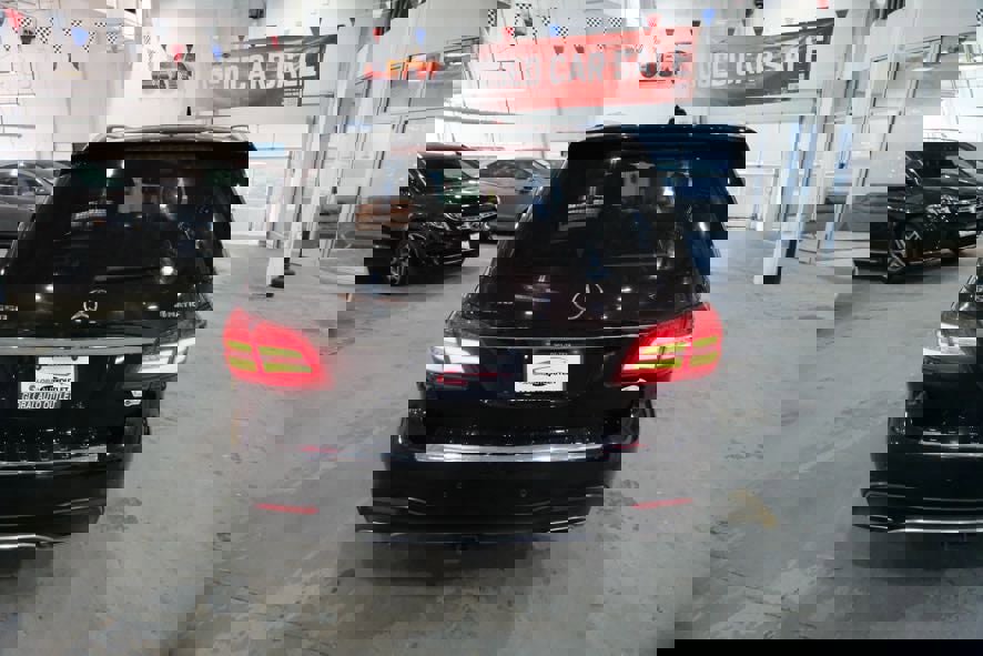 Used 2017 Mercedes-Benz GLS 550 4MATIC image 9