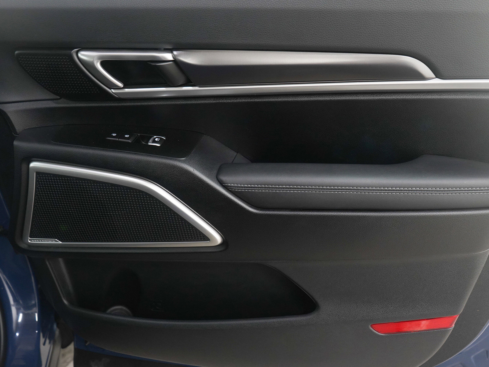 Used 2023 Kia Telluride S w/ S Sunroof Package image 9