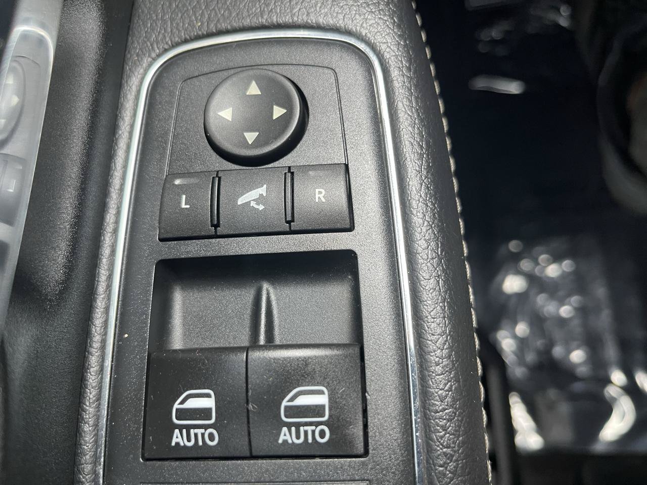 Used 2017 RAM 1500 Sport RWD image 43