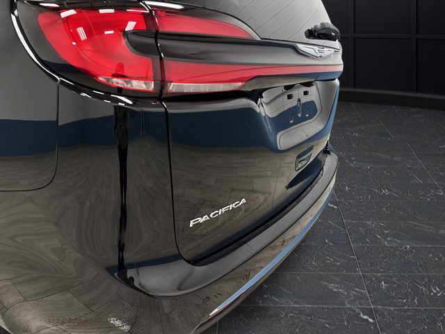 New 2026 Chrysler Pacifica Select AWD/4WD image 36