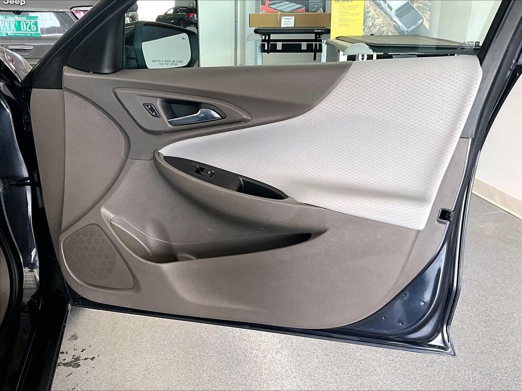 Used 2022 Chevrolet Malibu LS w/ Driver Confidence Package II image 12