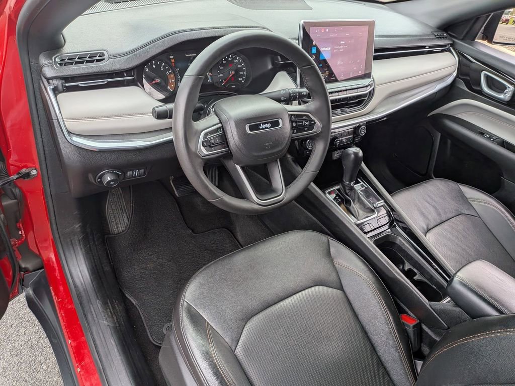 Used 2023 Jeep Compass Limited AWD/4WD image 14