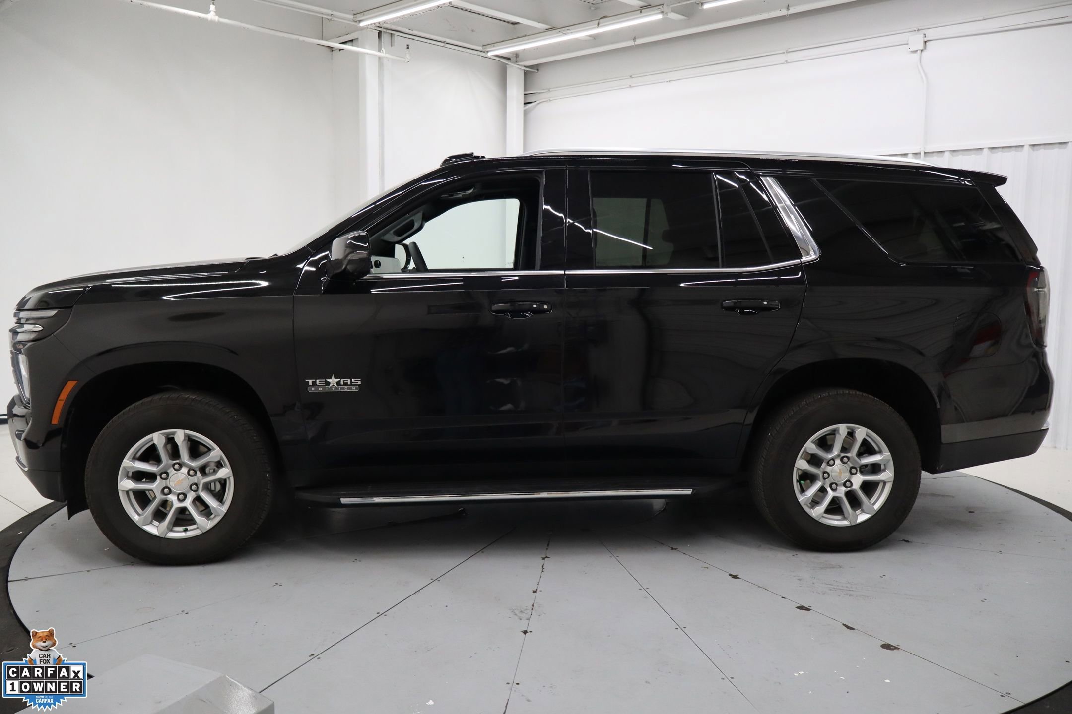 Used 2025 Chevrolet Tahoe LT w/ Comfort Package image 9