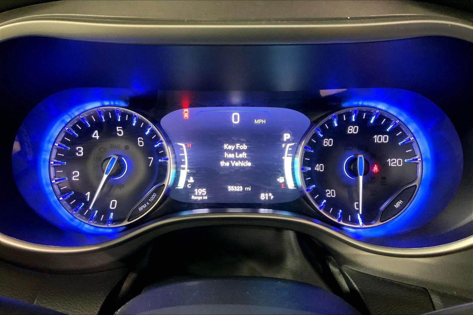 Used 2024 Chrysler Pacifica Touring-L FWD image 20