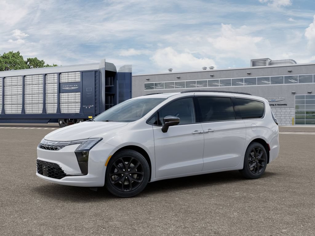 New 2027 Chrysler Pacifica Limited AWD/4WD image 3