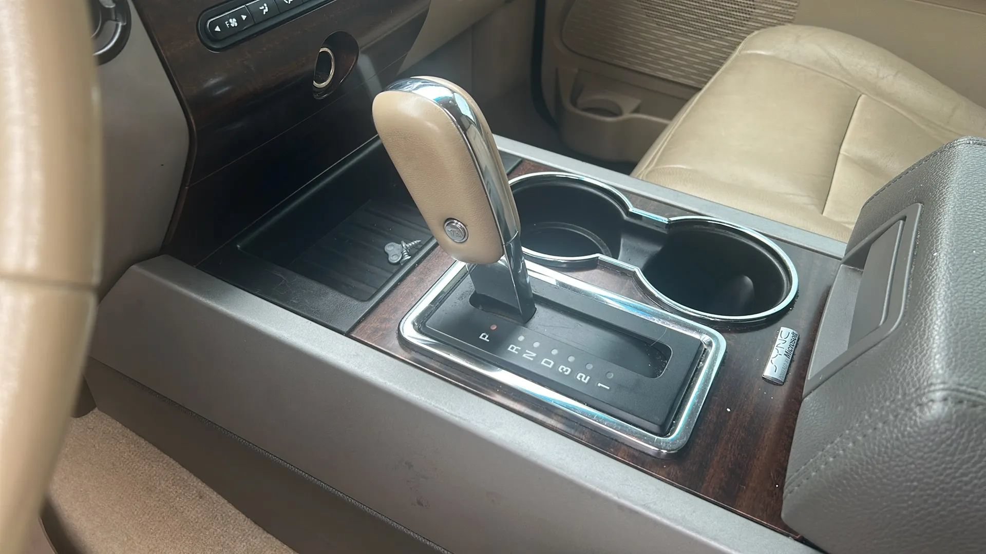 Used 2013 Ford Expedition XLT RWD image 22