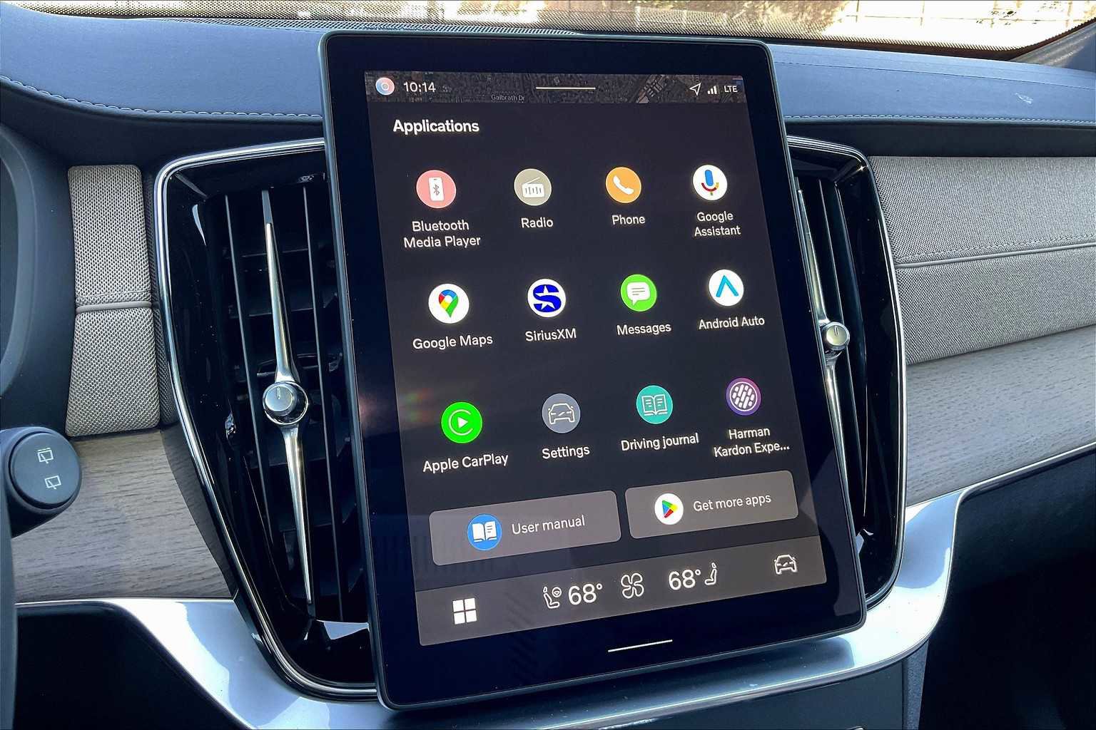 New 2026 Volvo XC90 T8 Plus image 21