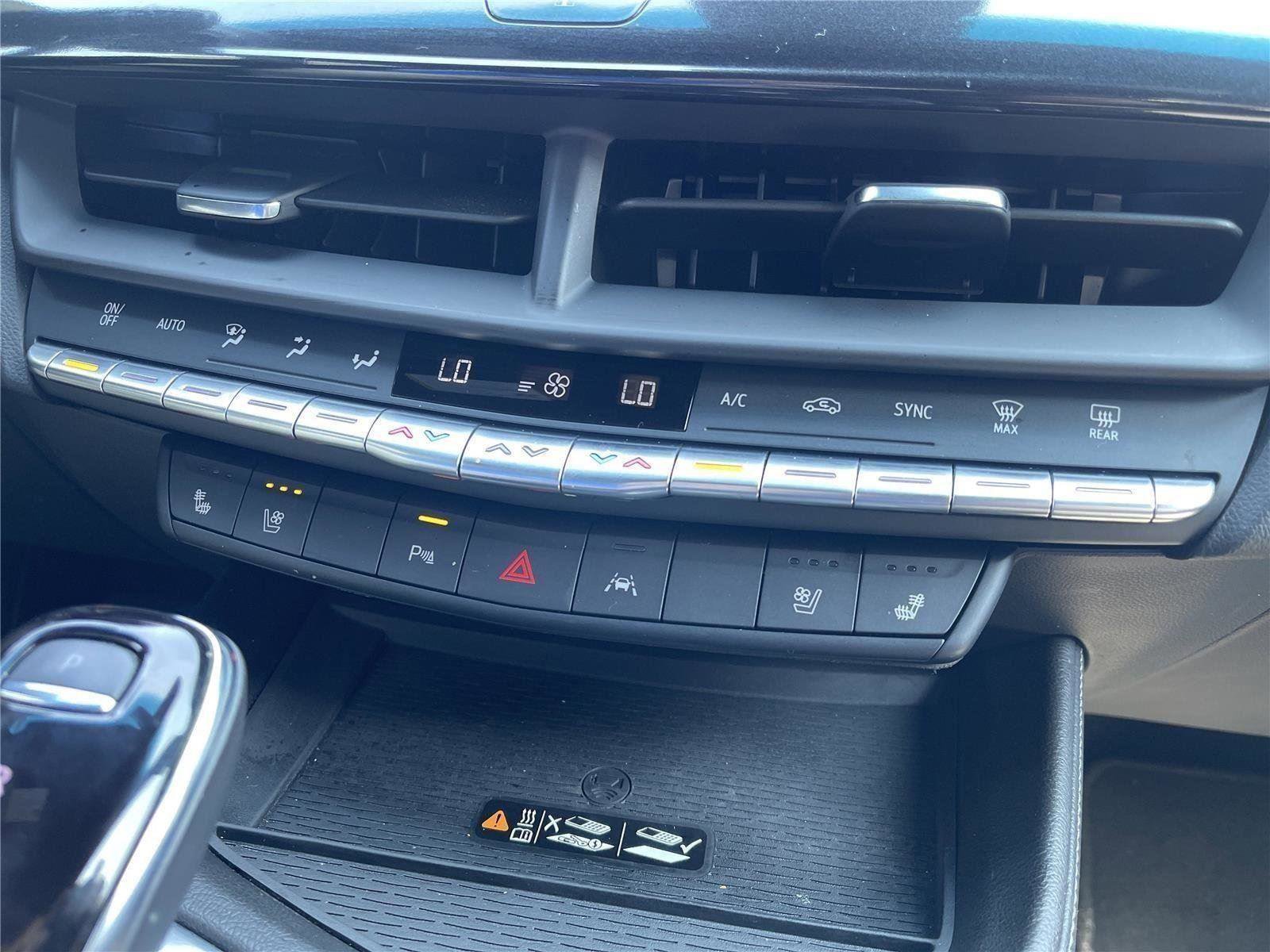 Used 2024 Cadillac CT4 Premium Luxury image 31