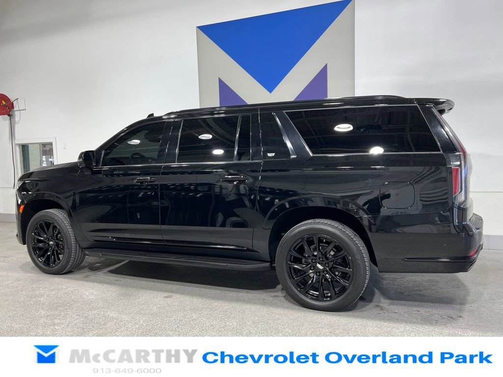 Used 2021 Cadillac Escalade ESV Sport Platinum w/ LPO, ONYX Package image 7