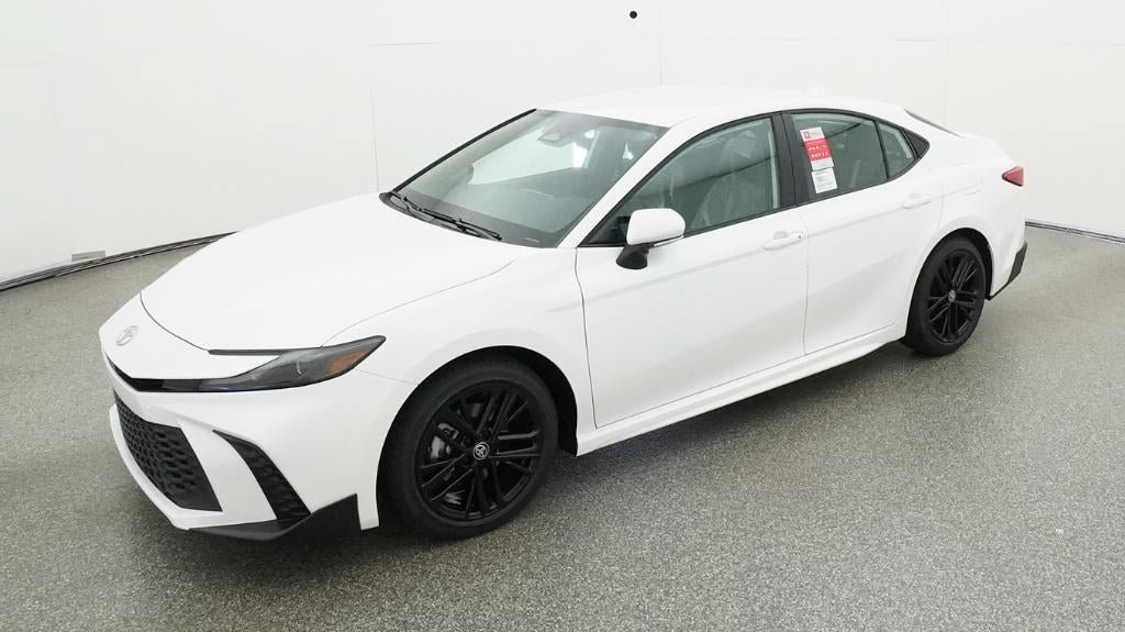 New 2026 Toyota Camry SE FWD image 1
