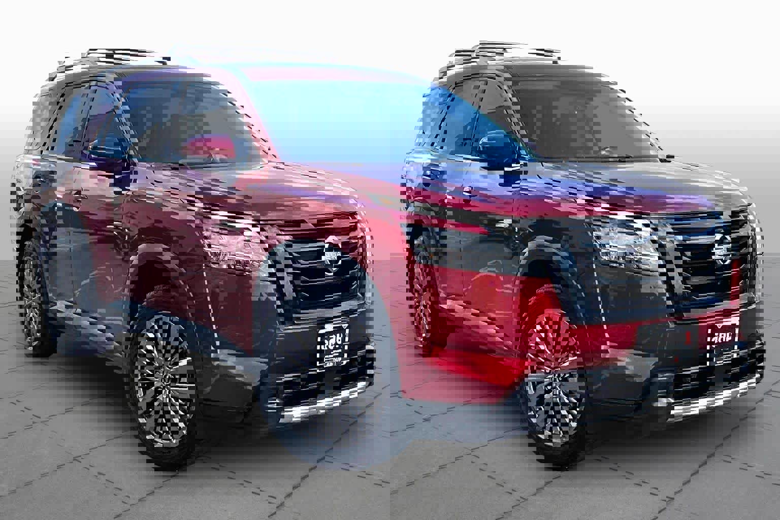 Used 2023 Nissan Pathfinder SL w/ SL Premium Package image 3