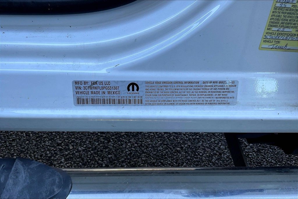 Used 2023 RAM 4500 Tradesman w/ Chrome Appearance Group RWD image 10