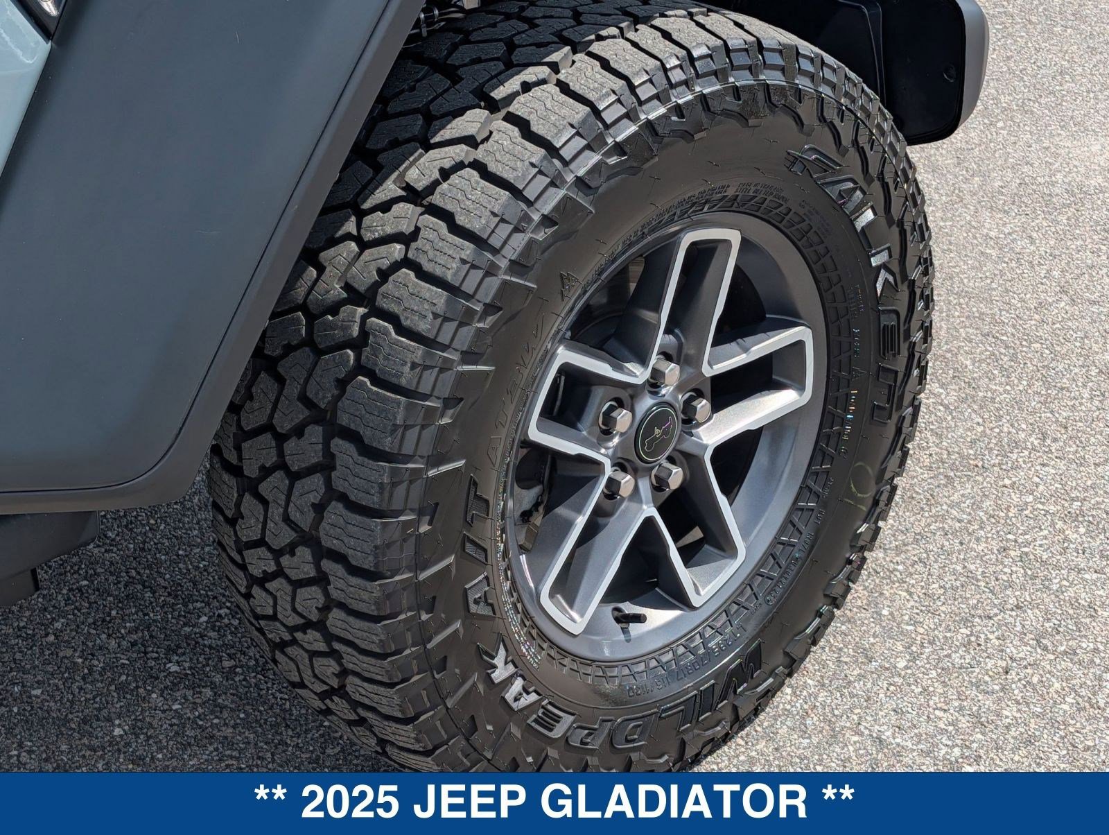 Used 2025 Jeep Gladiator Mojave w/ Safety Group image 12