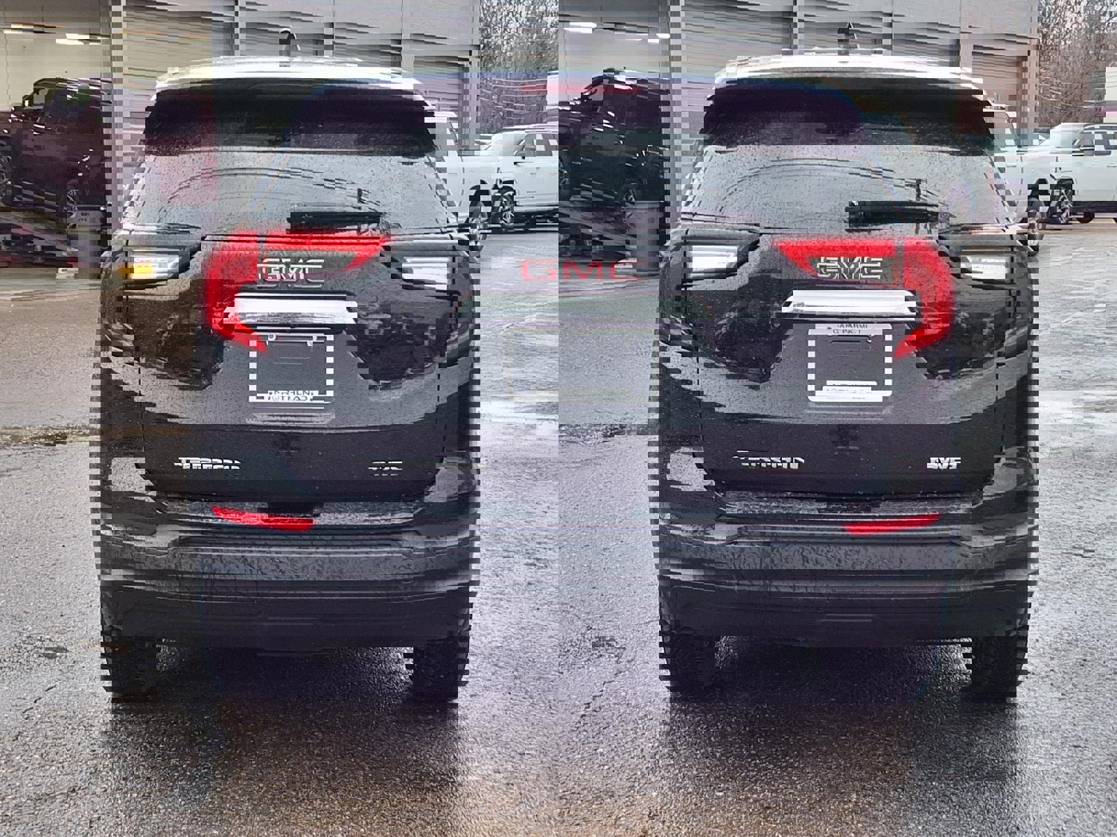 Used 2024 GMC Terrain SLE image 20