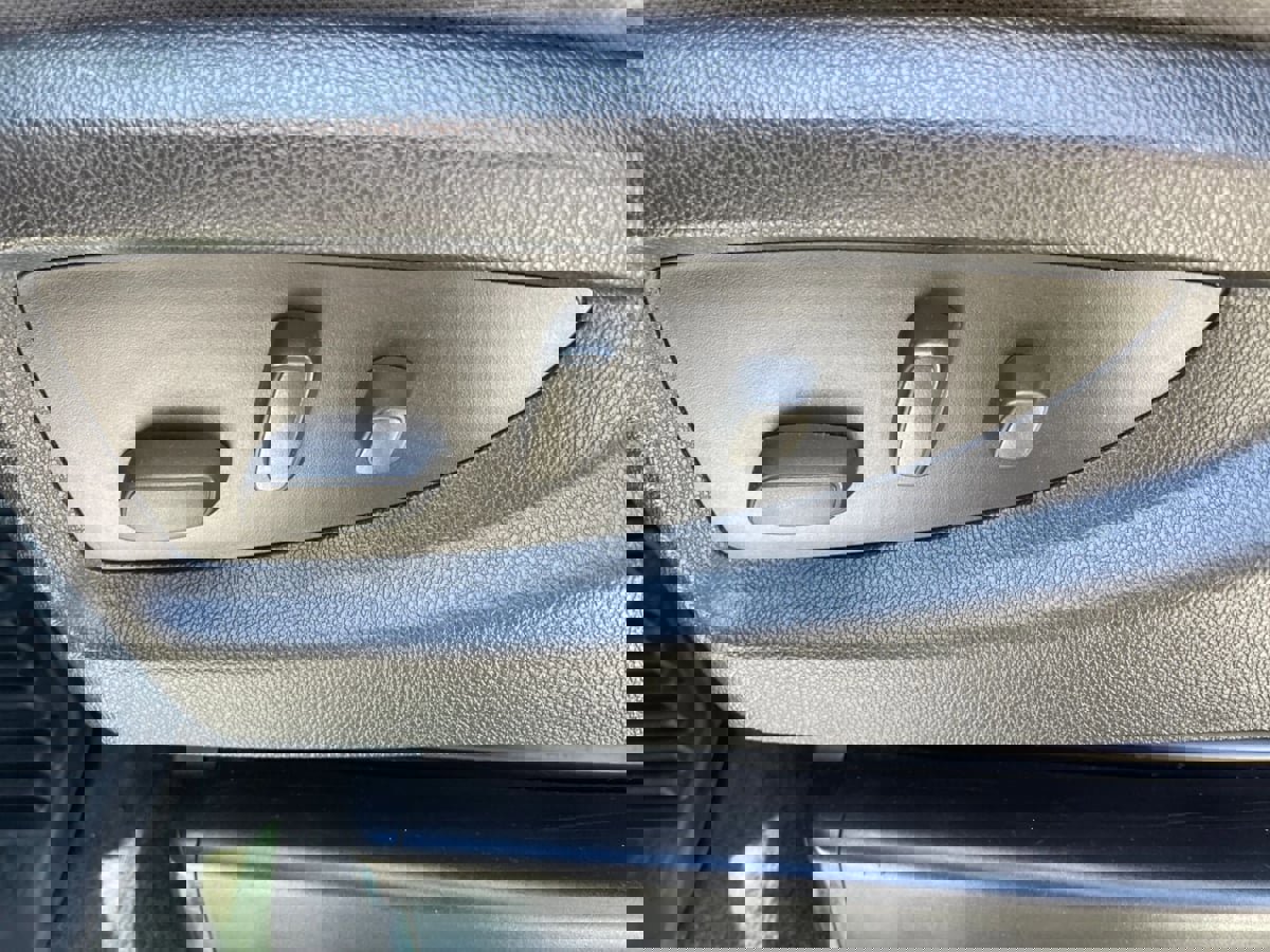 Used 2015 Chevrolet Silverado 2500 LT w/ Z71 Package, Off-Road AWD/4WD image 15