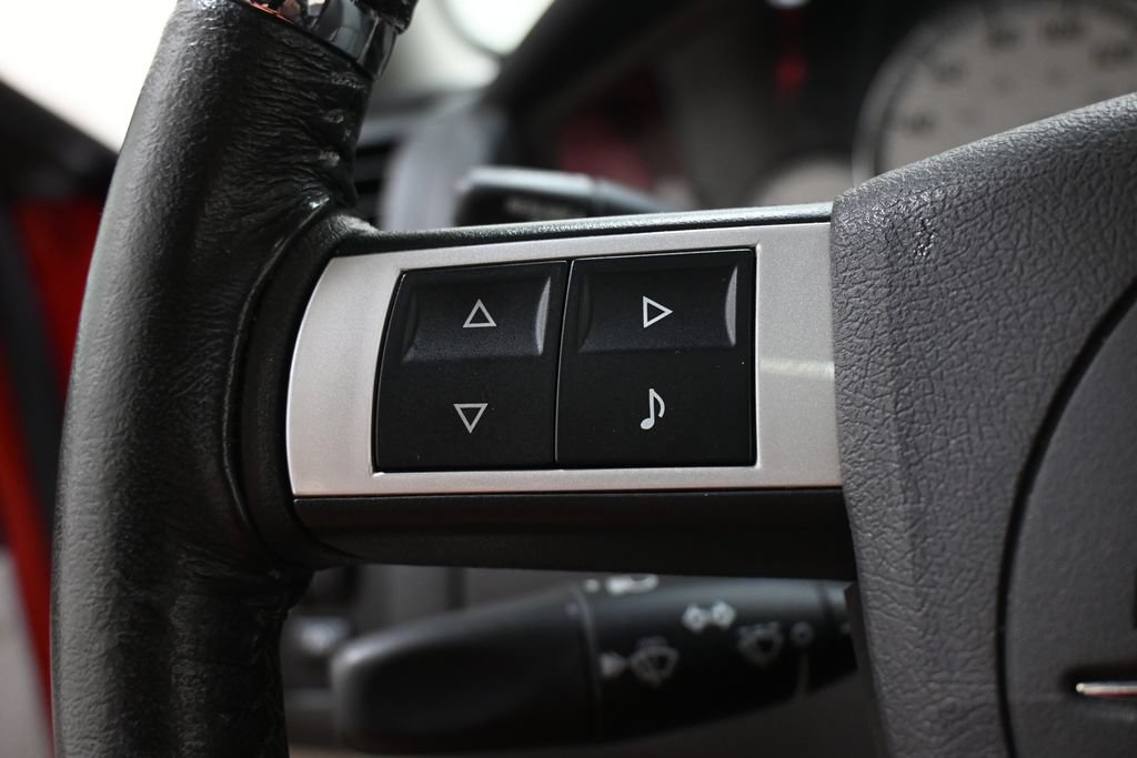Used 2007 Chrysler 300 SRT8 RWD image 25