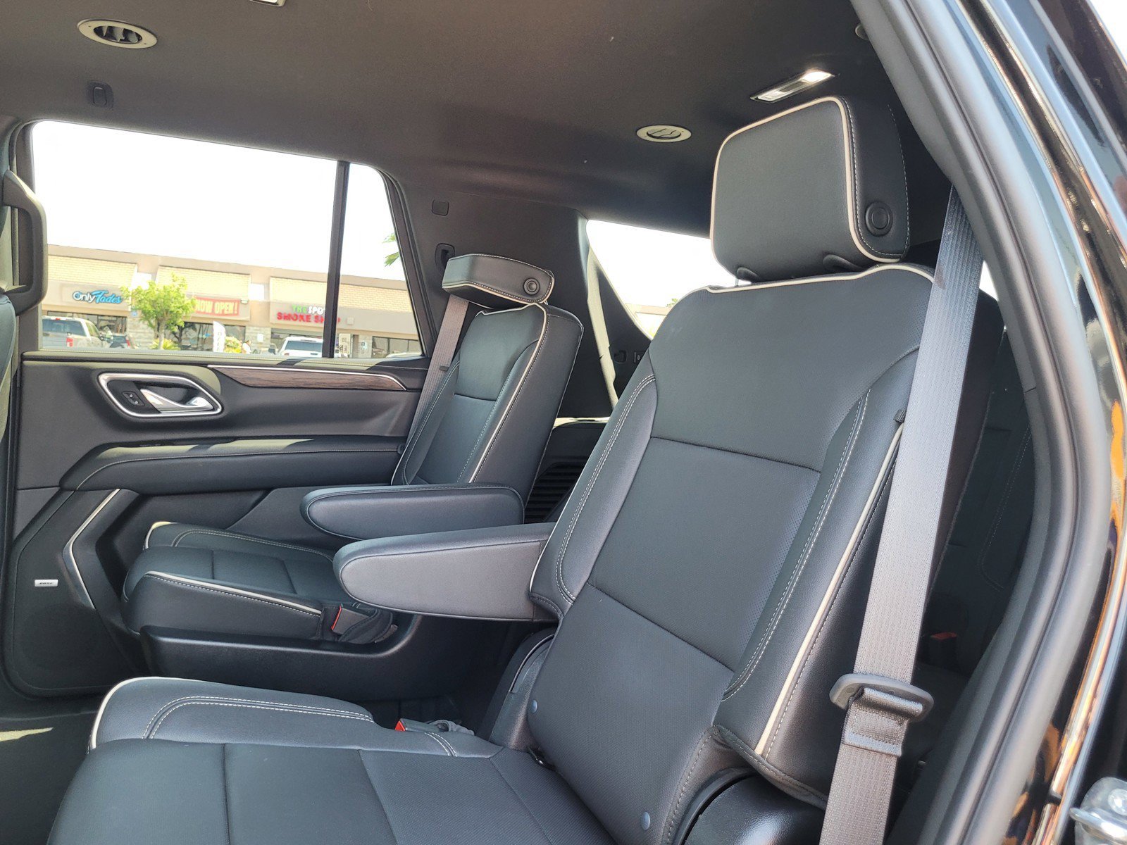 Used 2024 Chevrolet Tahoe Premier w/ Max Trailering Package AWD/4WD image 14