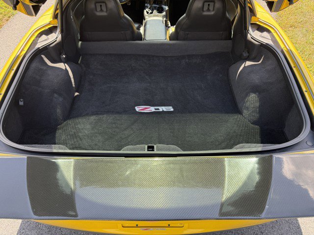 Used 2006 Chevrolet Corvette Z06 w/ Preferred Equipment Group image 13