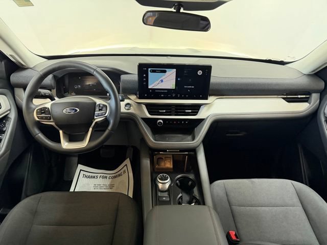 Used 2025 Ford Explorer Active AWD/4WD image 42