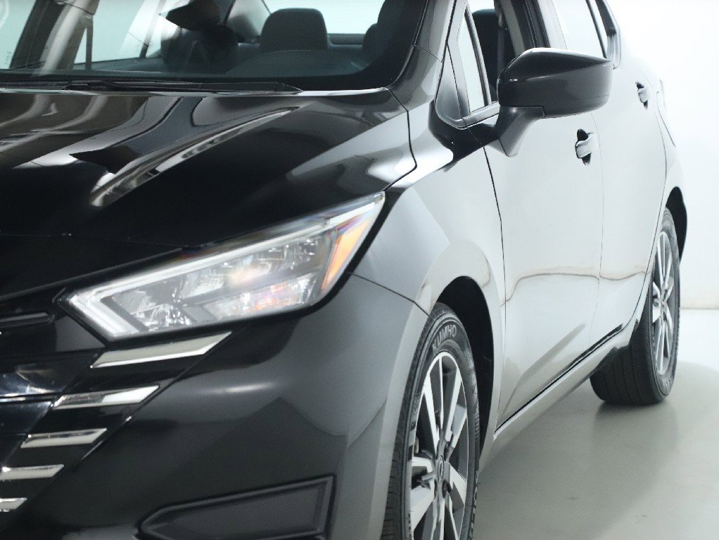 Certified 2025 Nissan Versa SV image 5