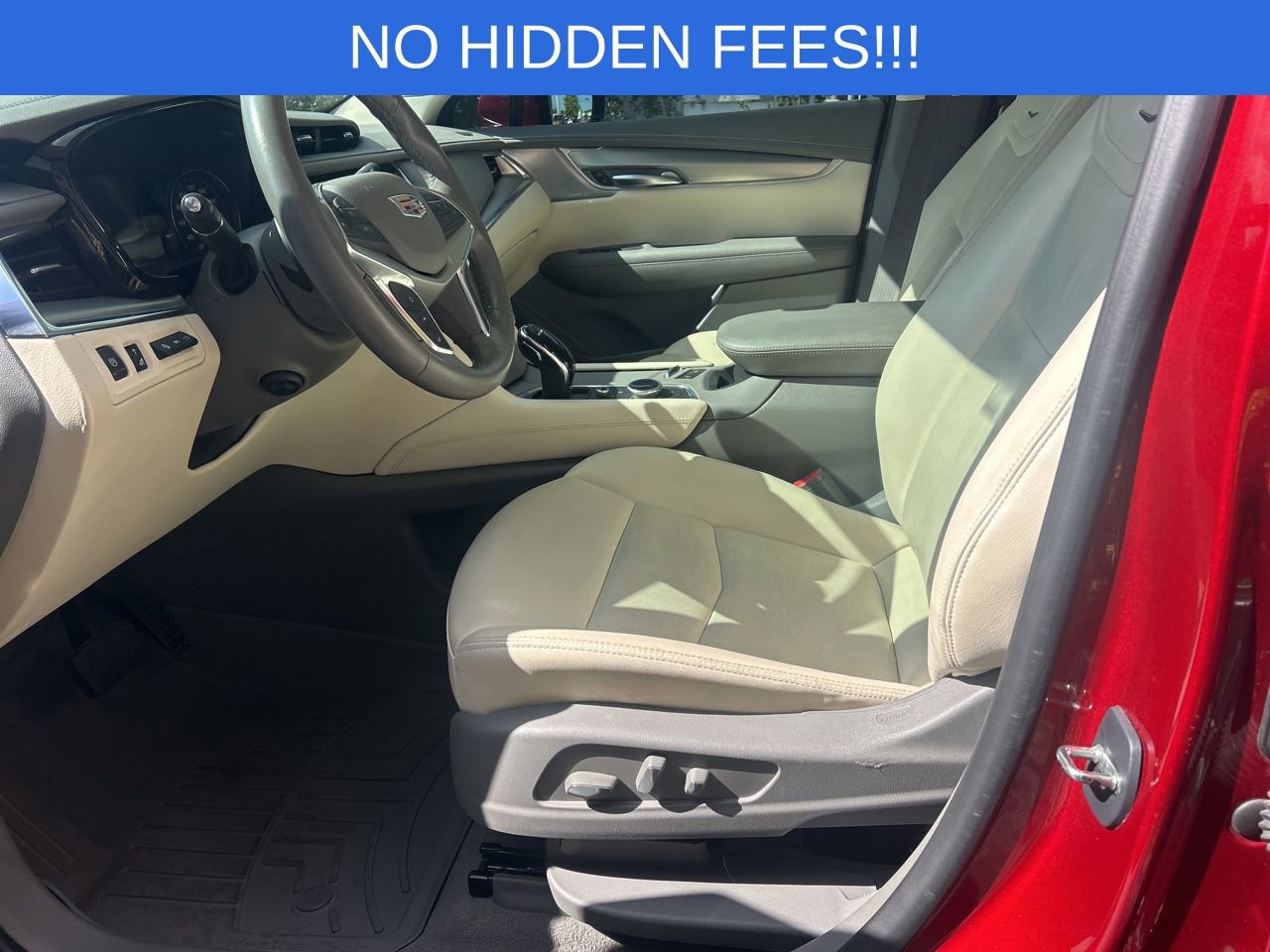 Used 2023 Cadillac XT5 Premium Luxury w/ Technology Package AWD/4WD image 19