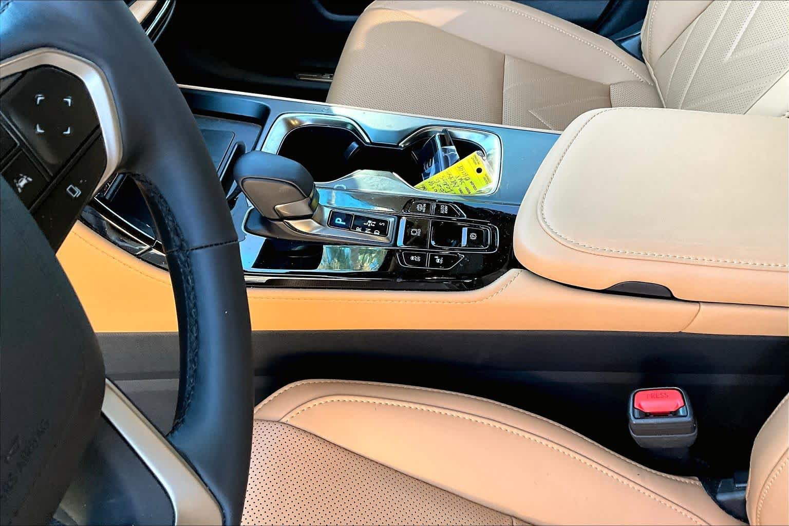 Used 2026 Lexus NX 450h+ AWD w/ Accessory Package (Z2) image 17