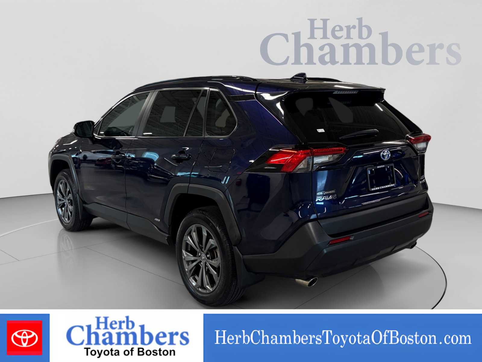 Used 2024 Toyota RAV4 XLE Premium w/ Weather Package AWD/4WD image 3