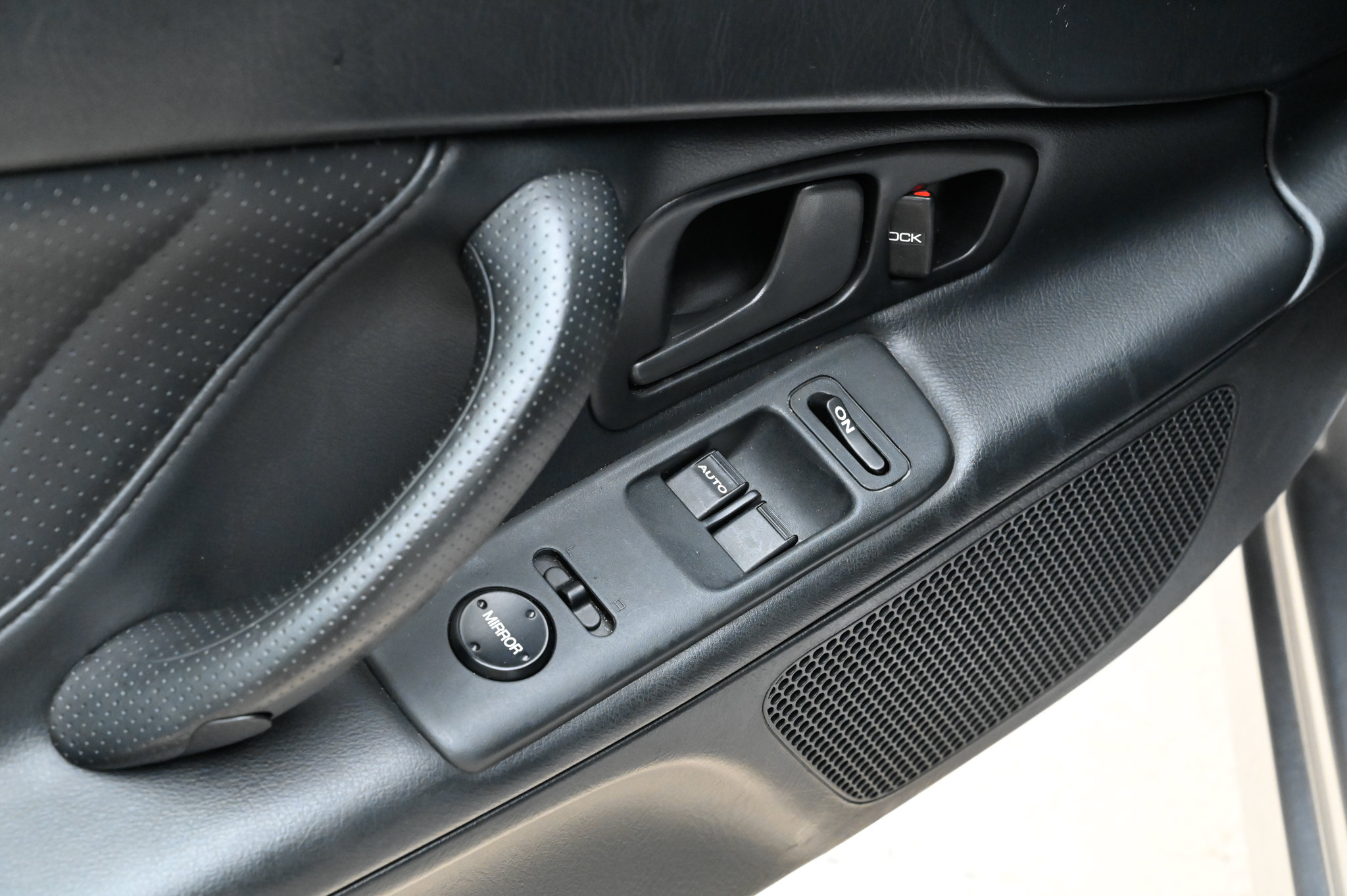 Used 2000 Honda S2000 image 20