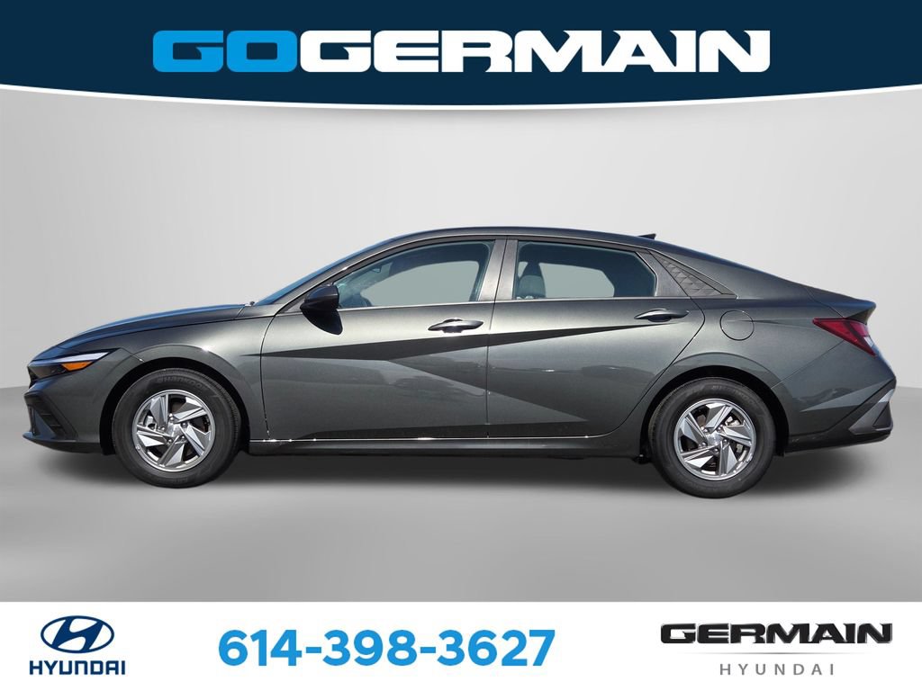 Certified 2026 Hyundai Elantra SE FWD image 12