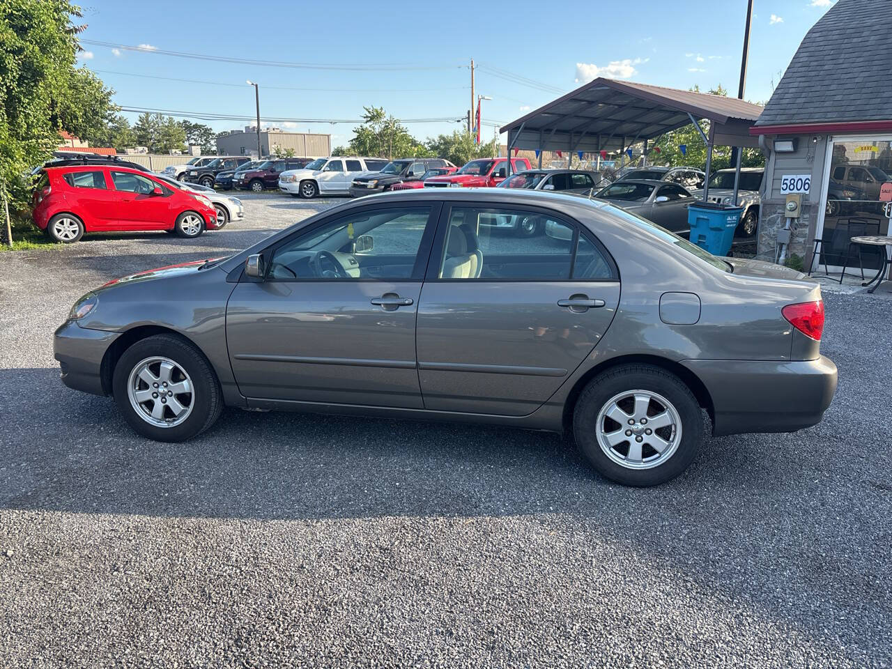 Used 2005 Toyota Corolla LE FWD image 9