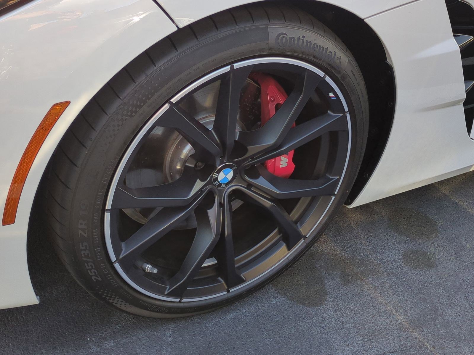 Used 2026 BMW Z4 M40i w/ Shadowloine Package image 13