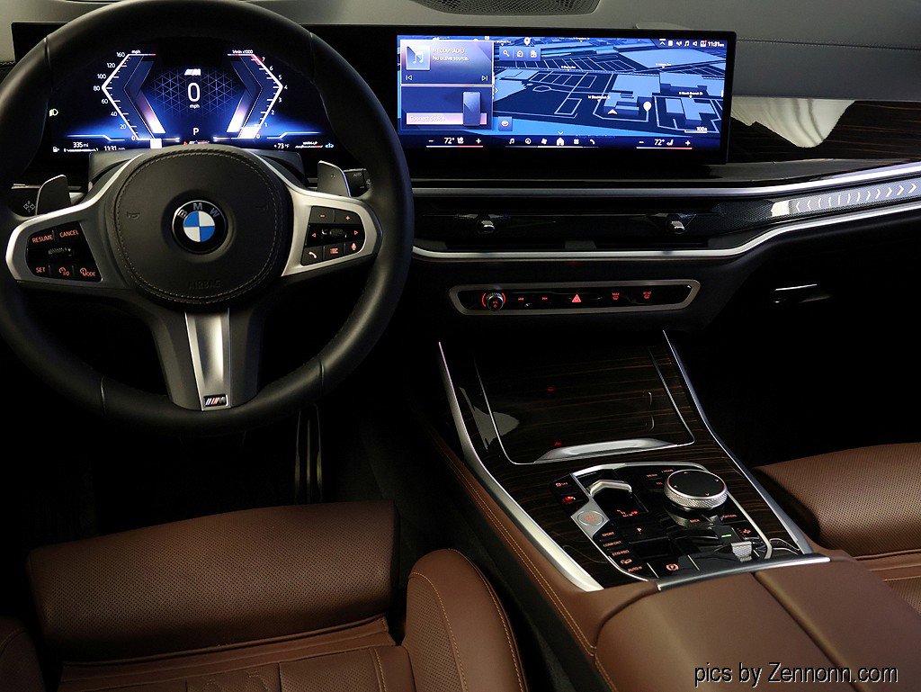 Certified 2025 BMW X7 xDrive40i w/ M Sport Package AWD/4WD image 17