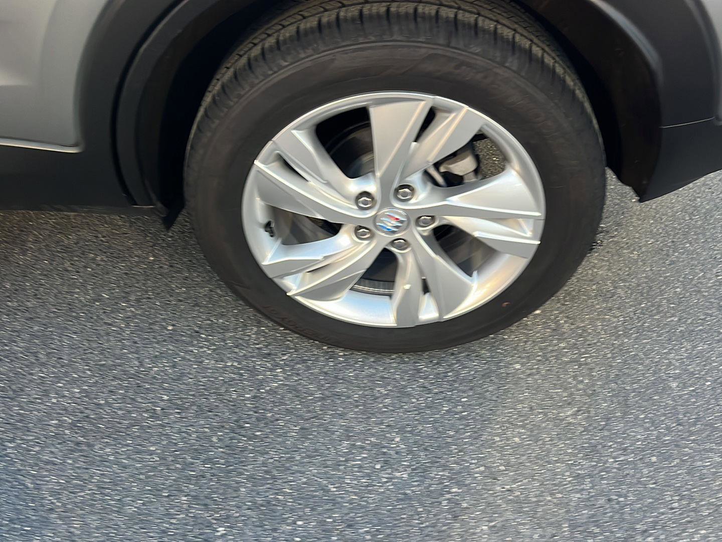 Used 2025 Buick Encore GX Preferred image 37