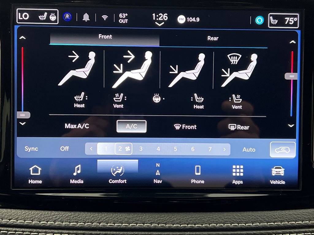 Used 2025 Chrysler Pacifica Limited image 64