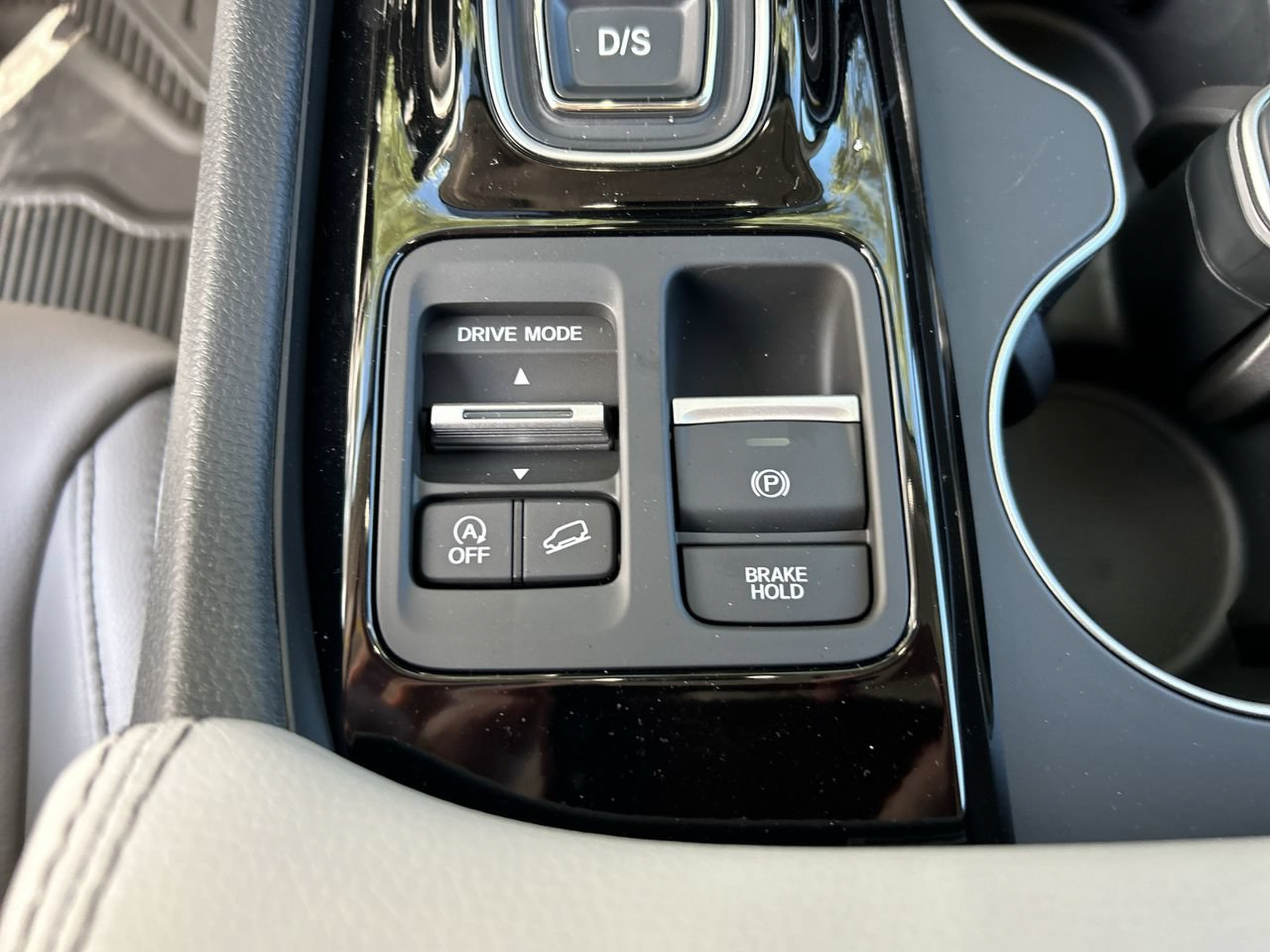 Used 2024 Honda Pilot Touring image 26