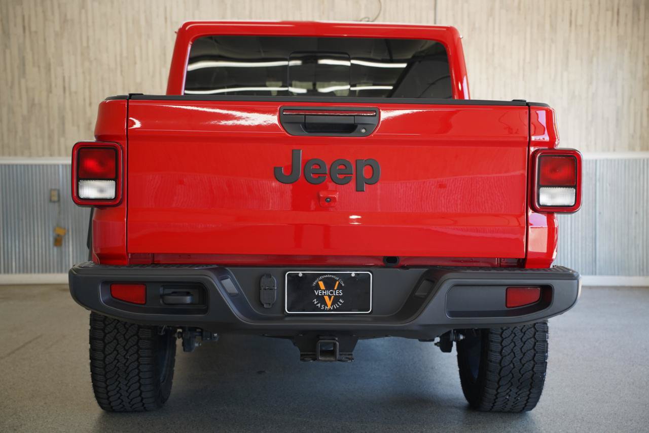 Used 2024 Jeep Gladiator Sport AWD/4WD image 9