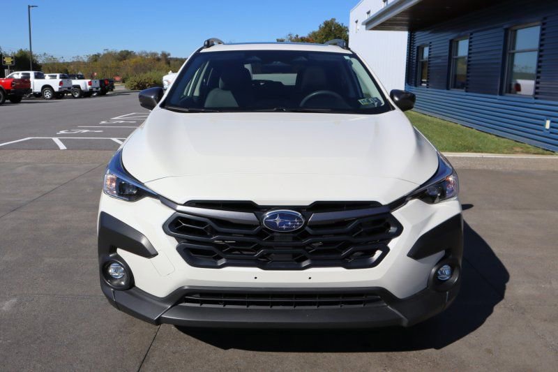 Used 2024 Subaru Crosstrek 2.0i Premium image 4