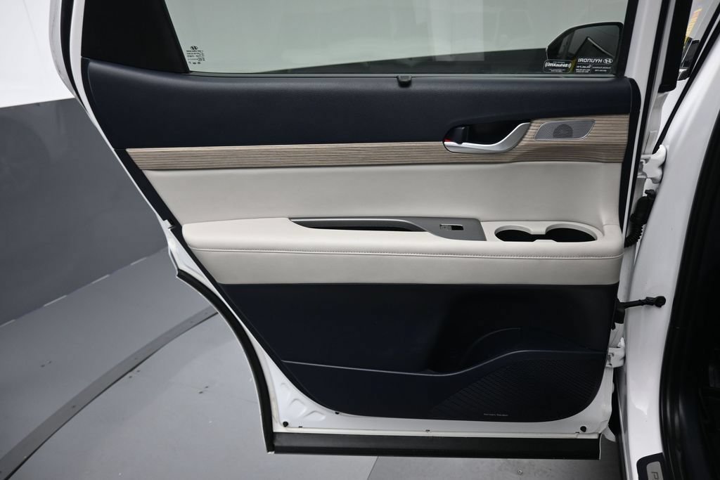 Used 2022 Hyundai Palisade Limited FWD image 34