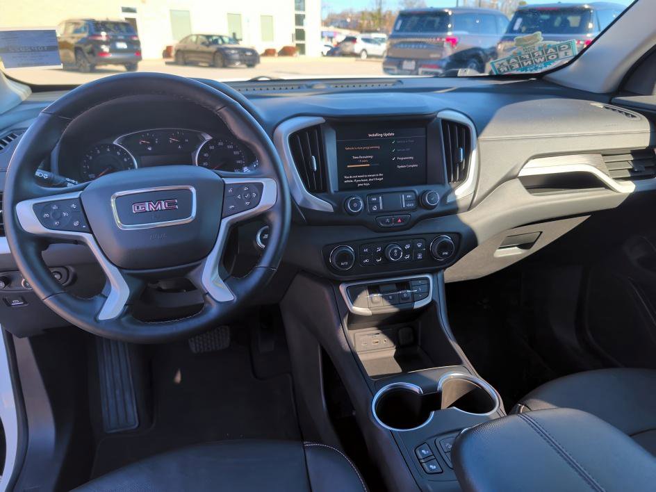 Used 2024 GMC Terrain SLT image 10